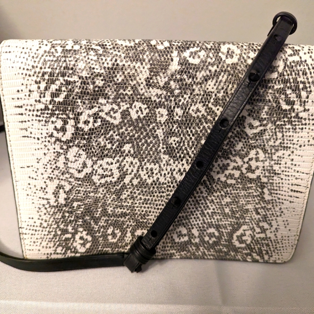 HELMUT LANE...Osfa Surprint Small Sling.